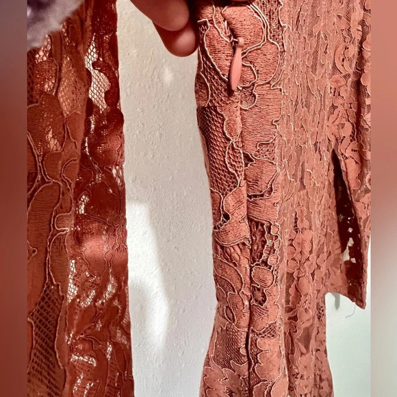 Miami Floral Lace Dusty Rose Mini Dress - Small - Picture 6 of 7